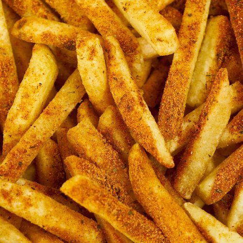 Najlepsze przepisy na frytki – z ziemniaków, batatów, dynii